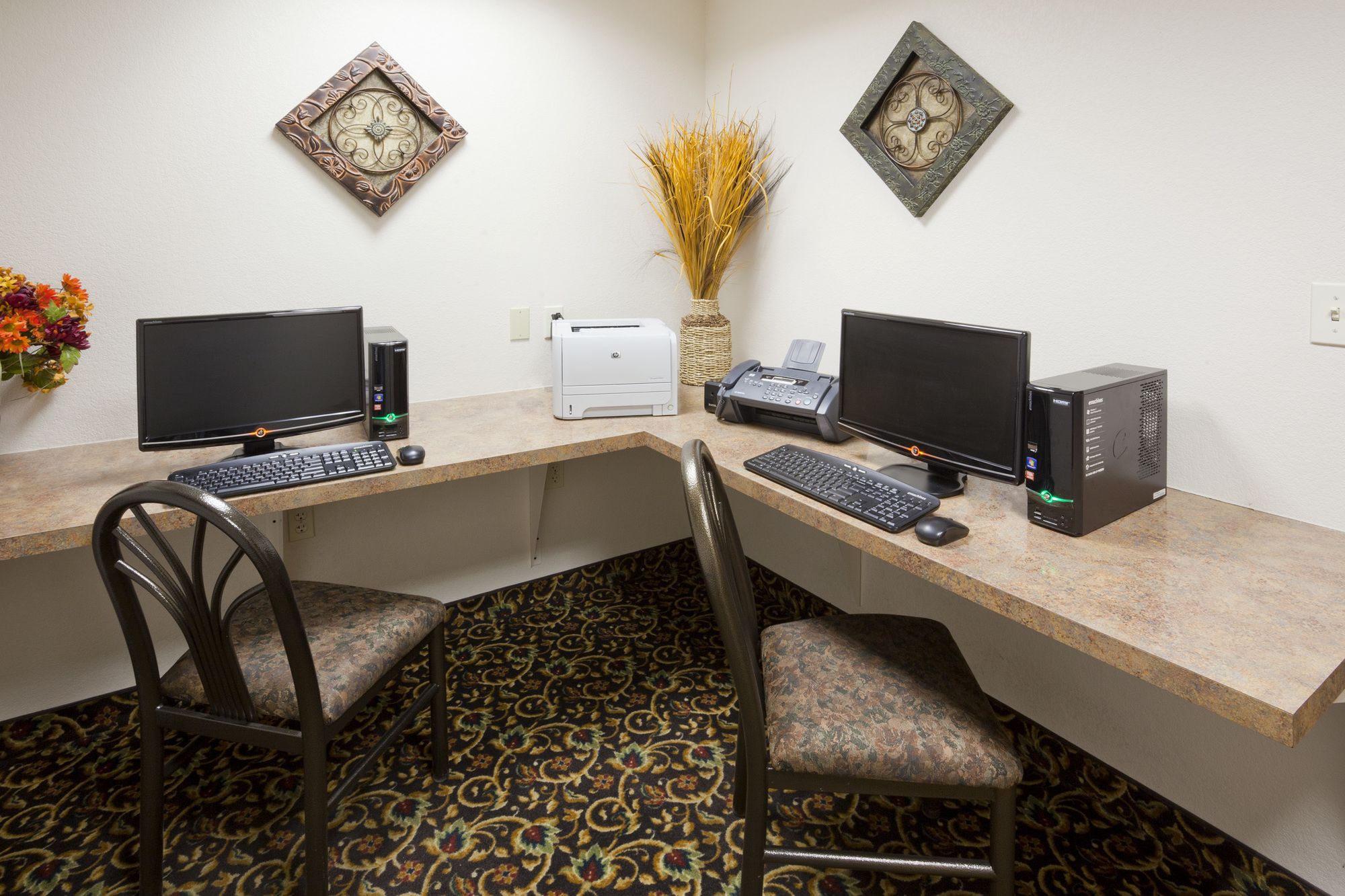 Expressway Suites of Fargo