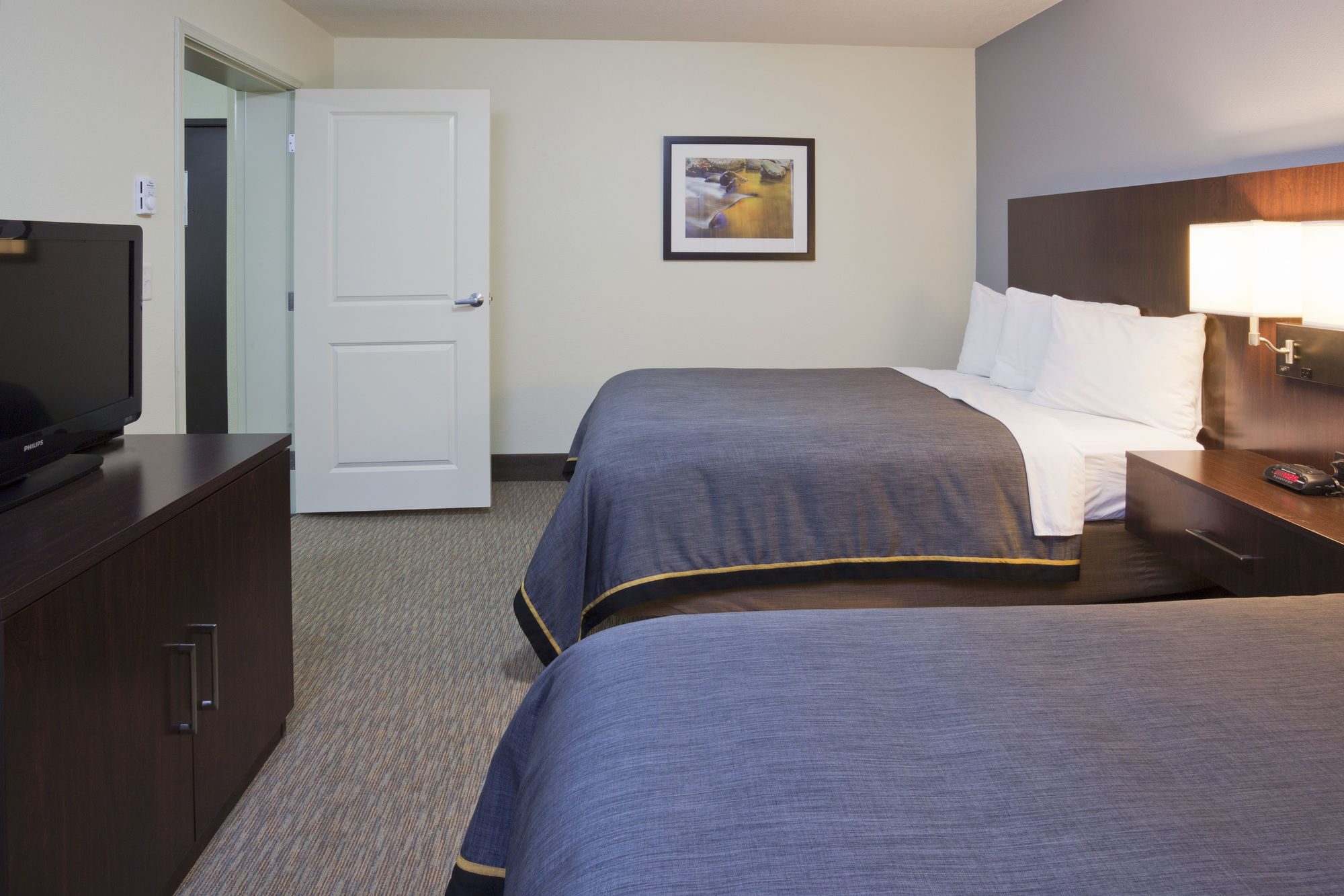 Fargo Inn & Suites