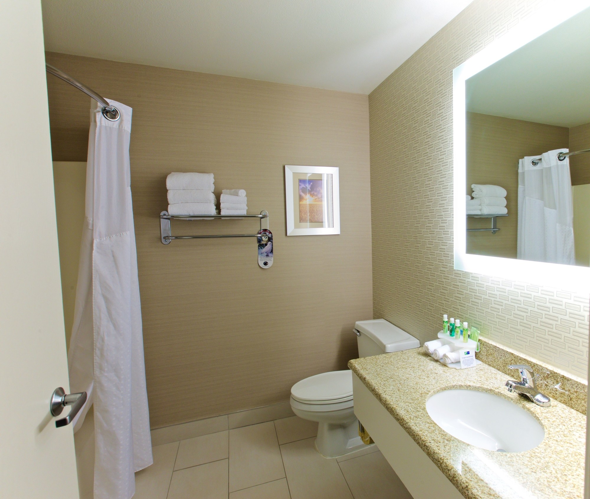 Holiday Inn Express Fargo - West Acres