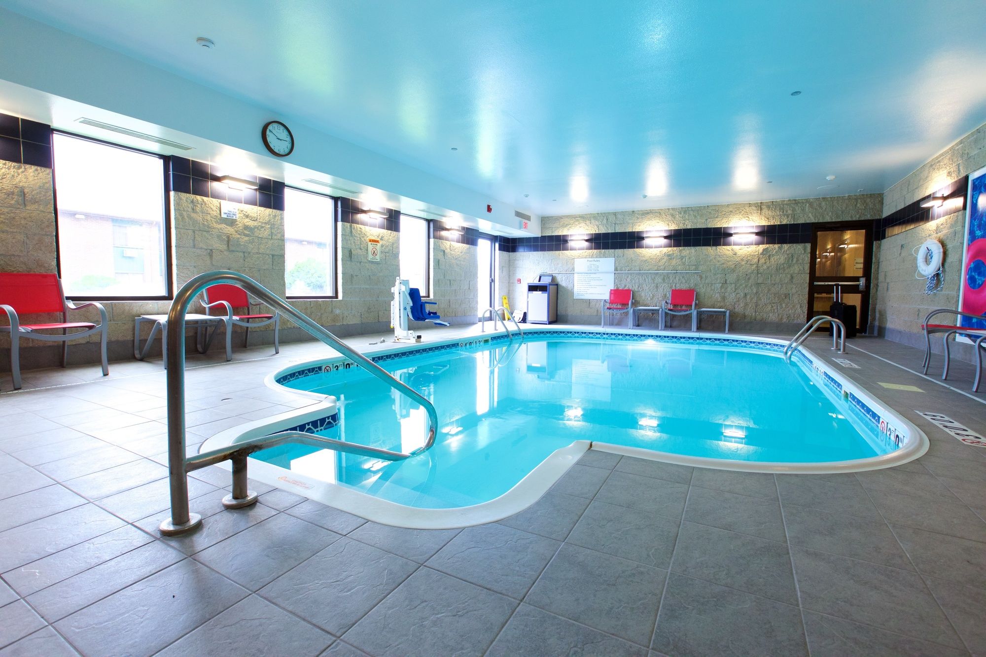 Holiday Inn Express Fargo - West Acres