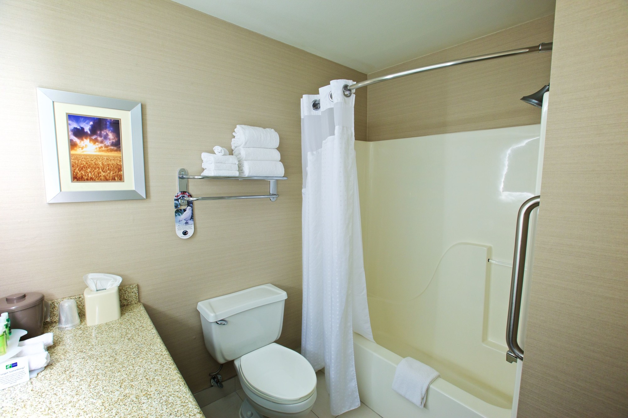 Holiday Inn Express Fargo - West Acres