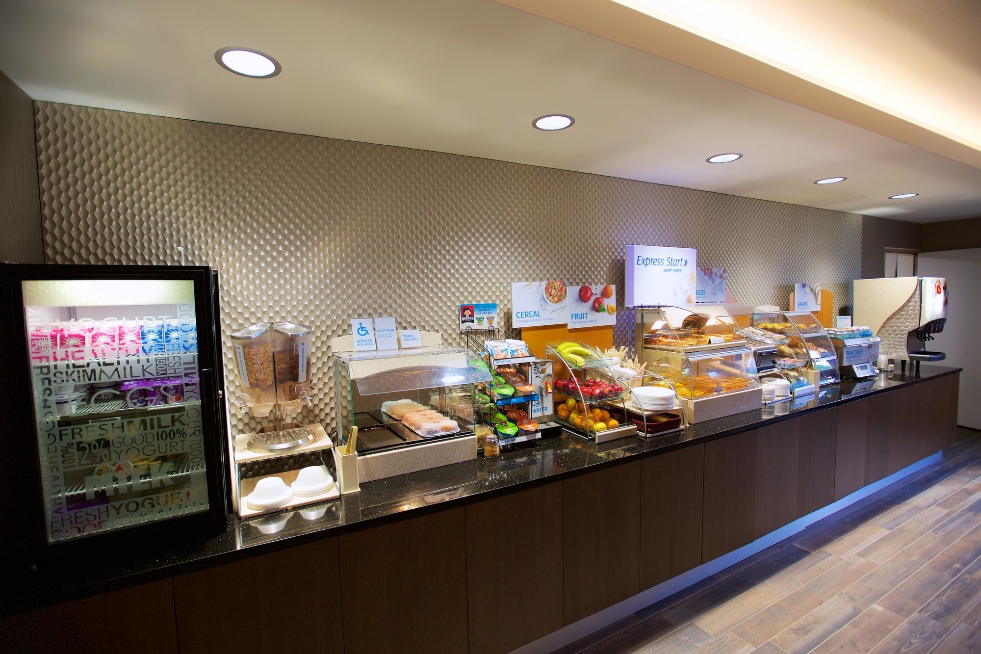 Holiday Inn Express Fargo - West Acres