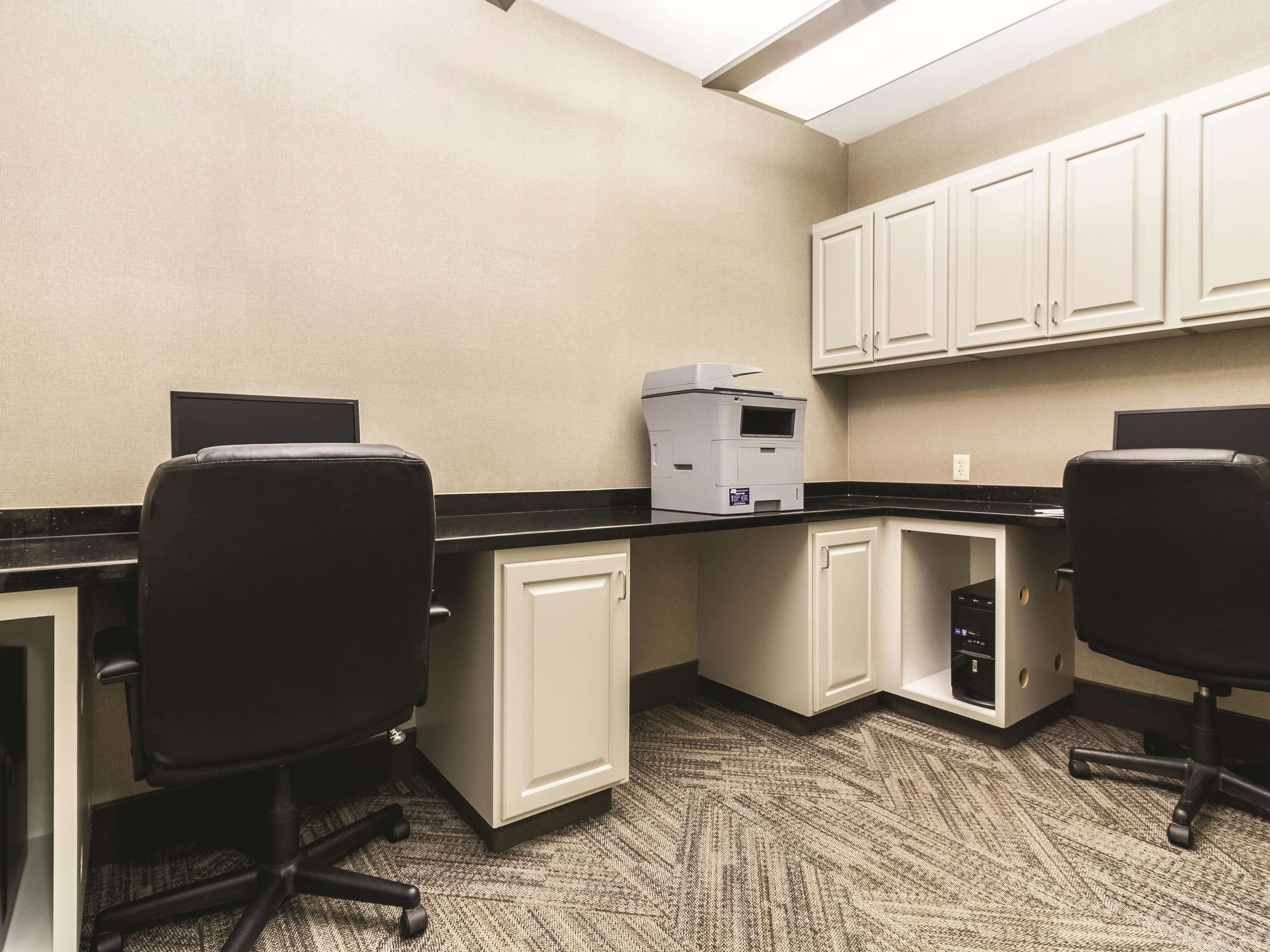 La Quinta Inn & Suites by Wyndham Fargo-Medical Center