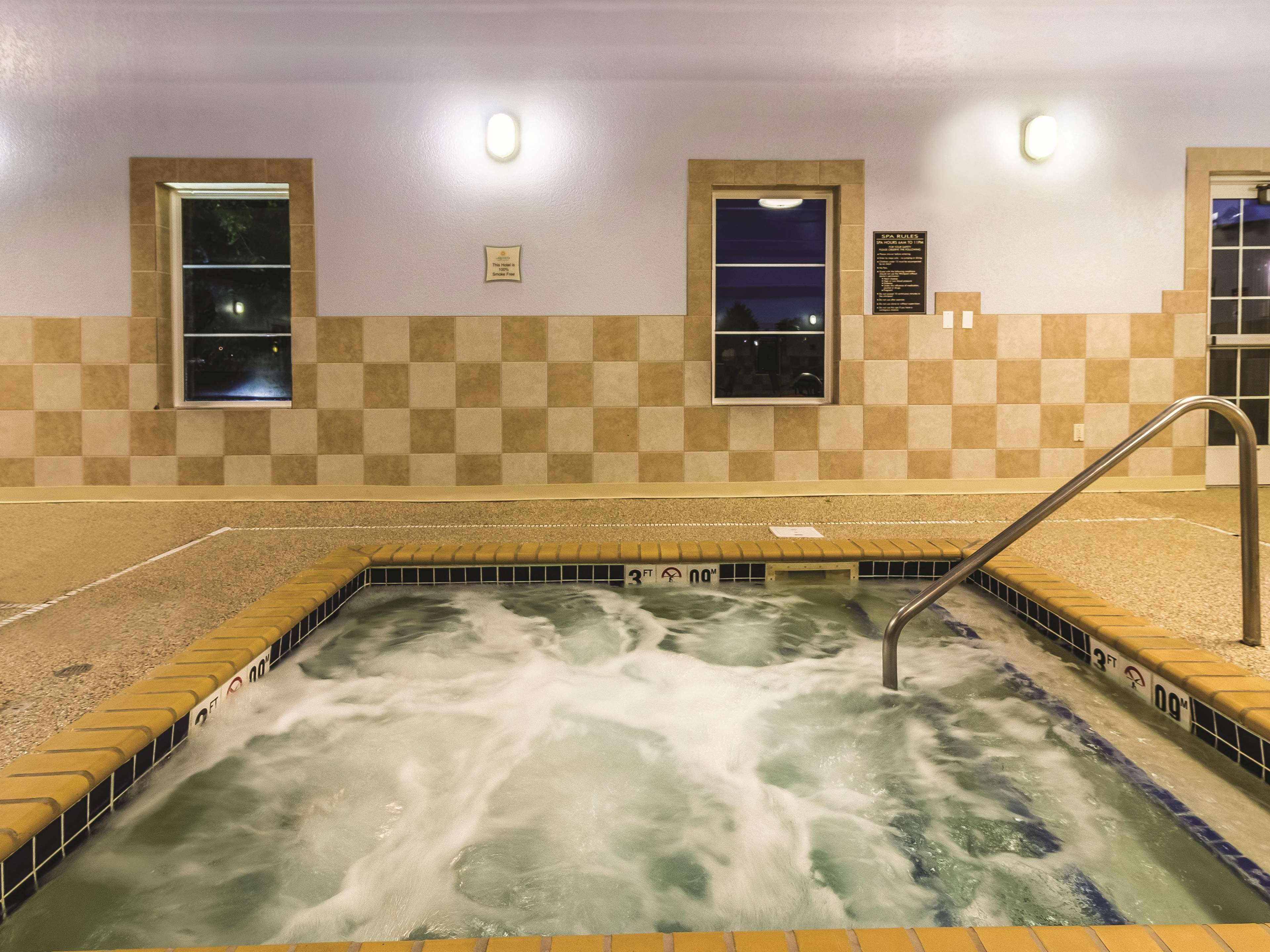 La Quinta Inn & Suites by Wyndham Fargo-Medical Center