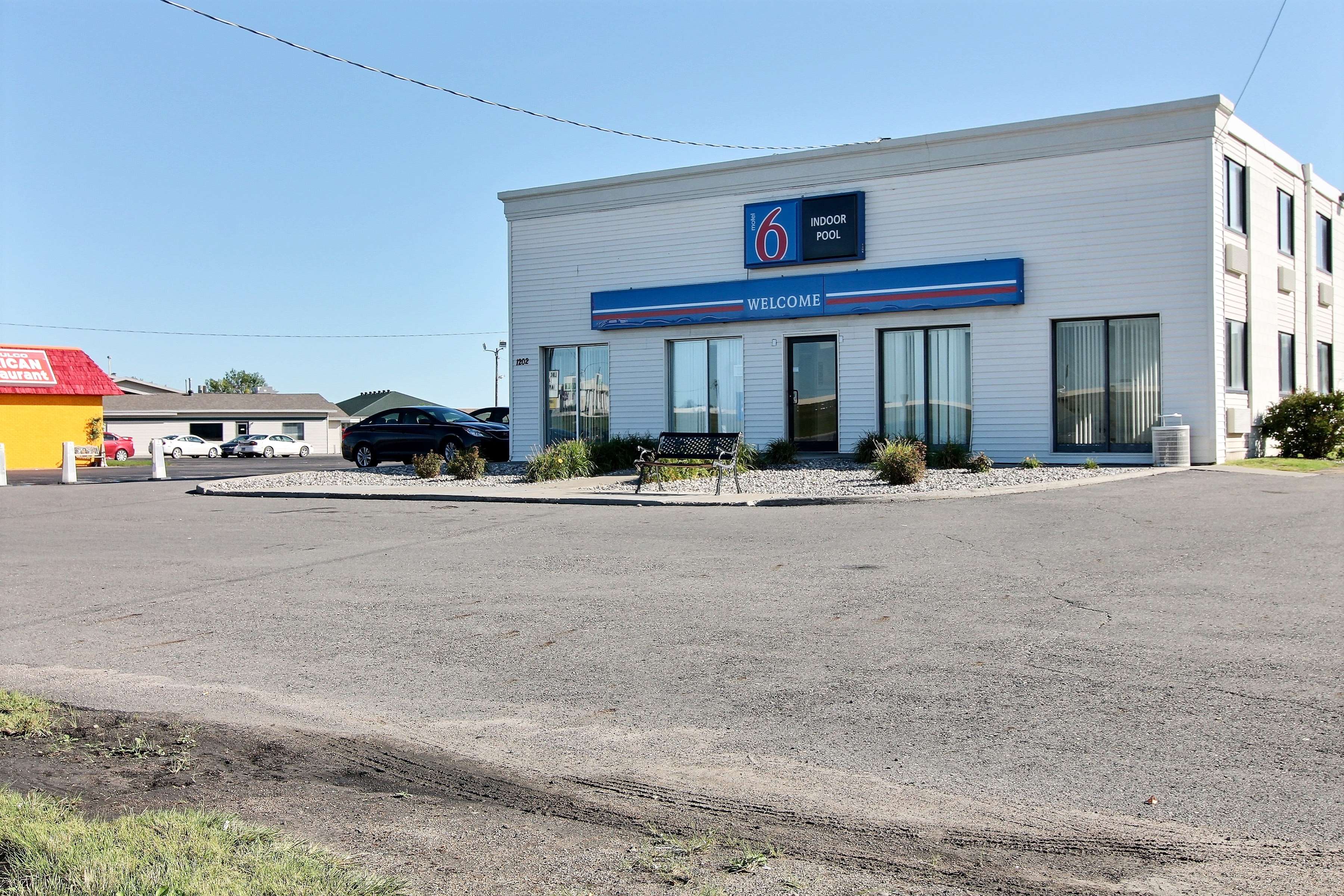 Motel 6 Fargo