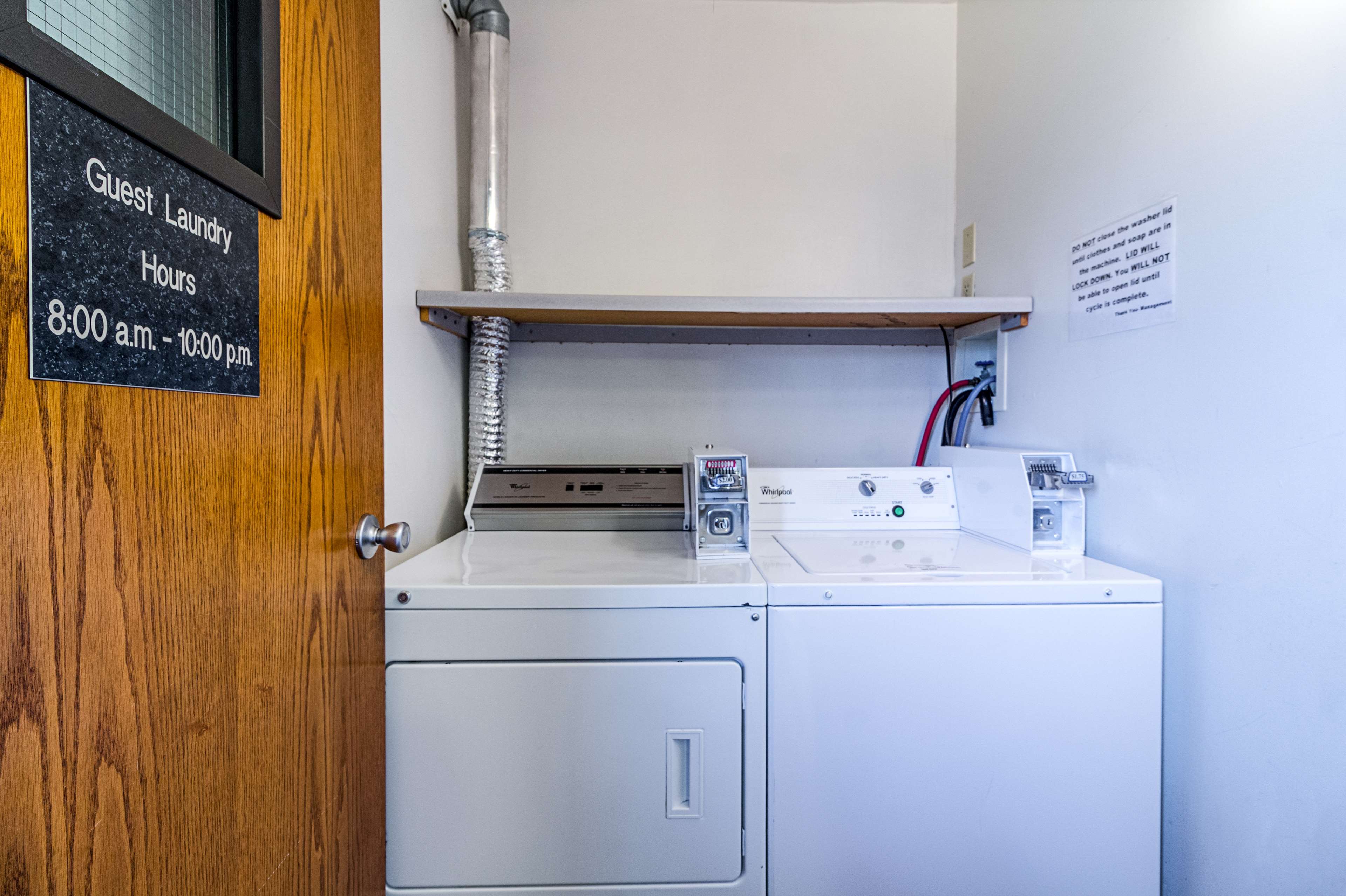 Motel 6 Fargo- South