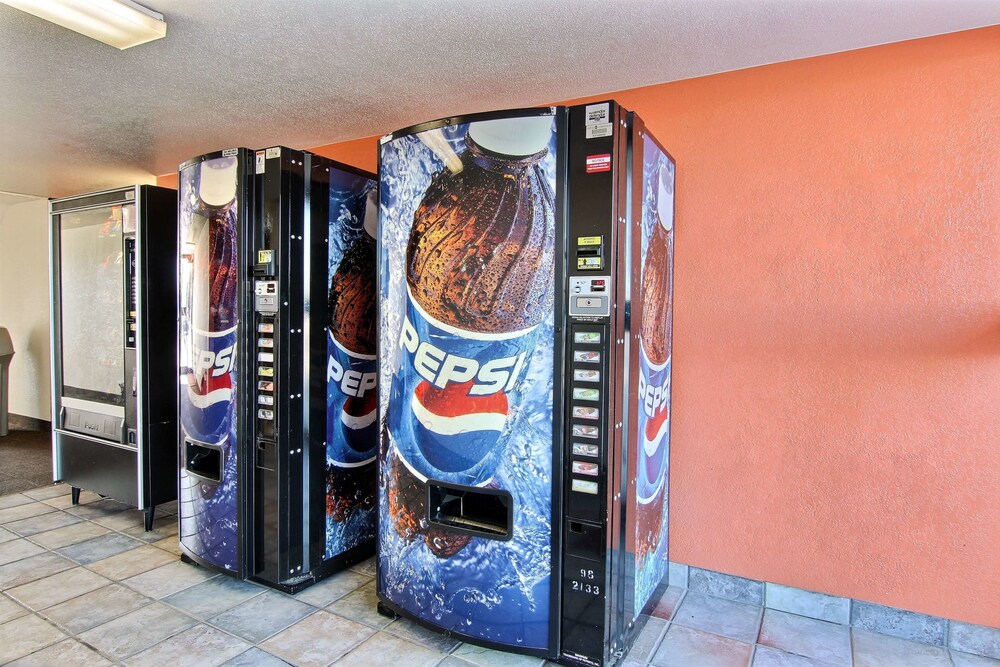 Motel 6 Fargo