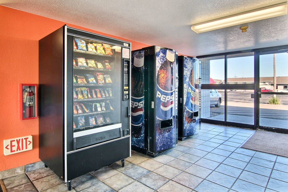 Motel 6 Fargo