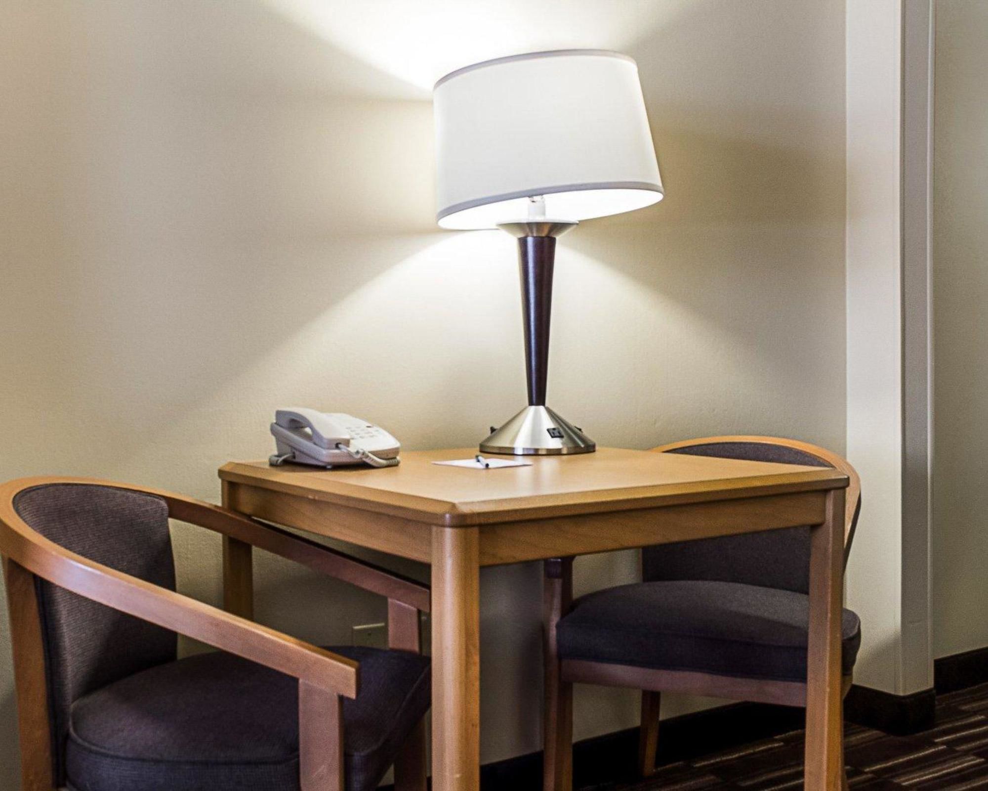 Quality Suites Fargo