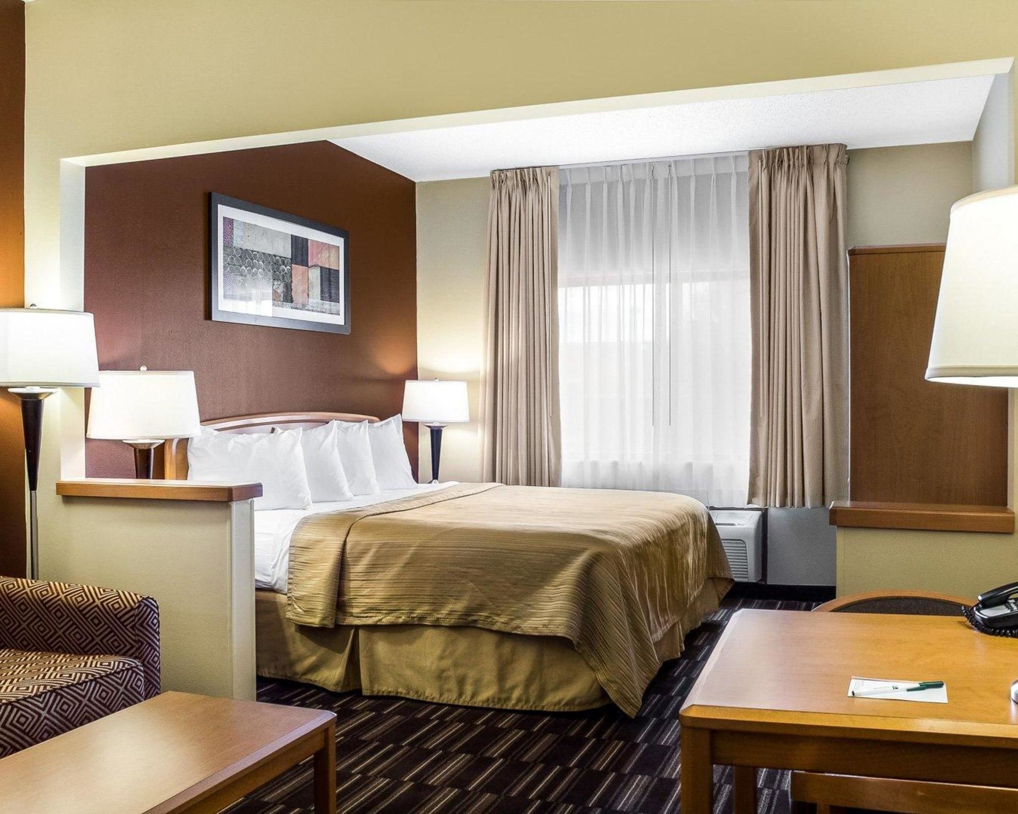 Quality Suites Fargo