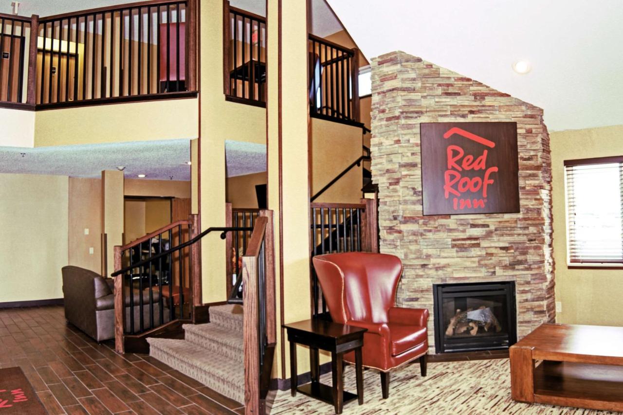 Red Roof Inn Fargo