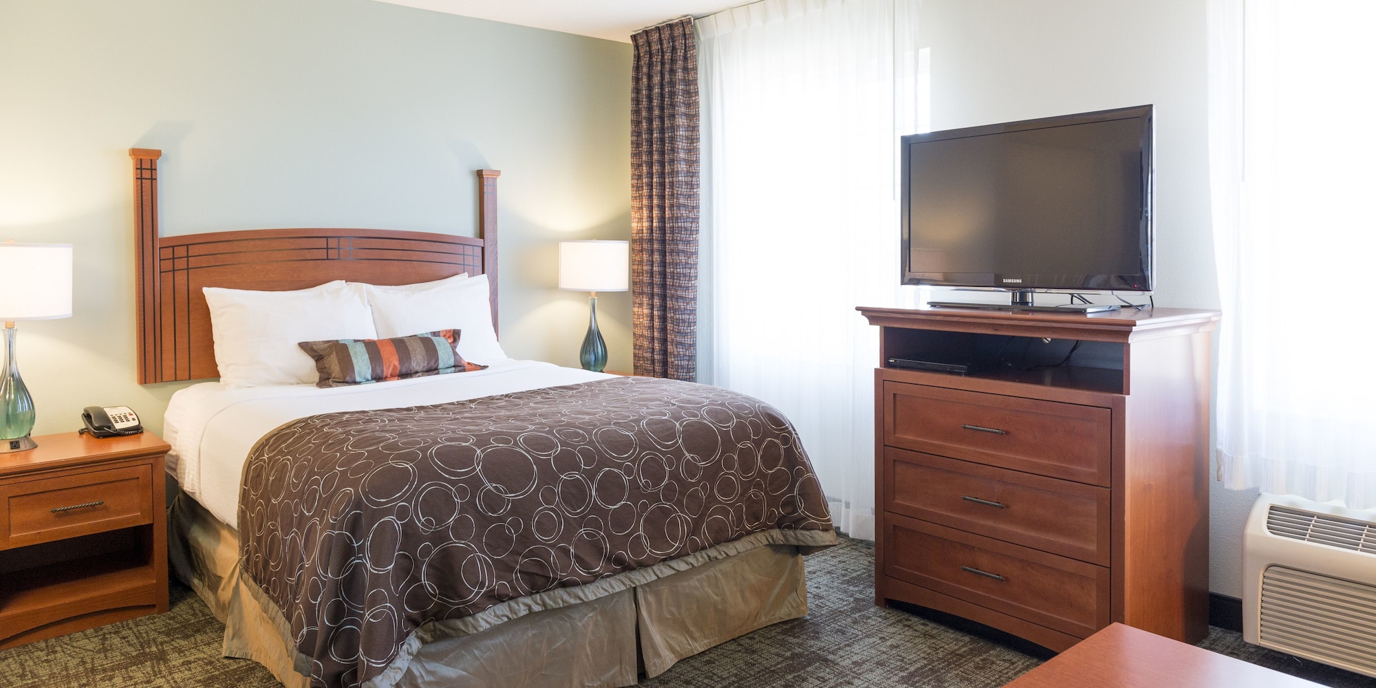Staybridge Suites Fargo