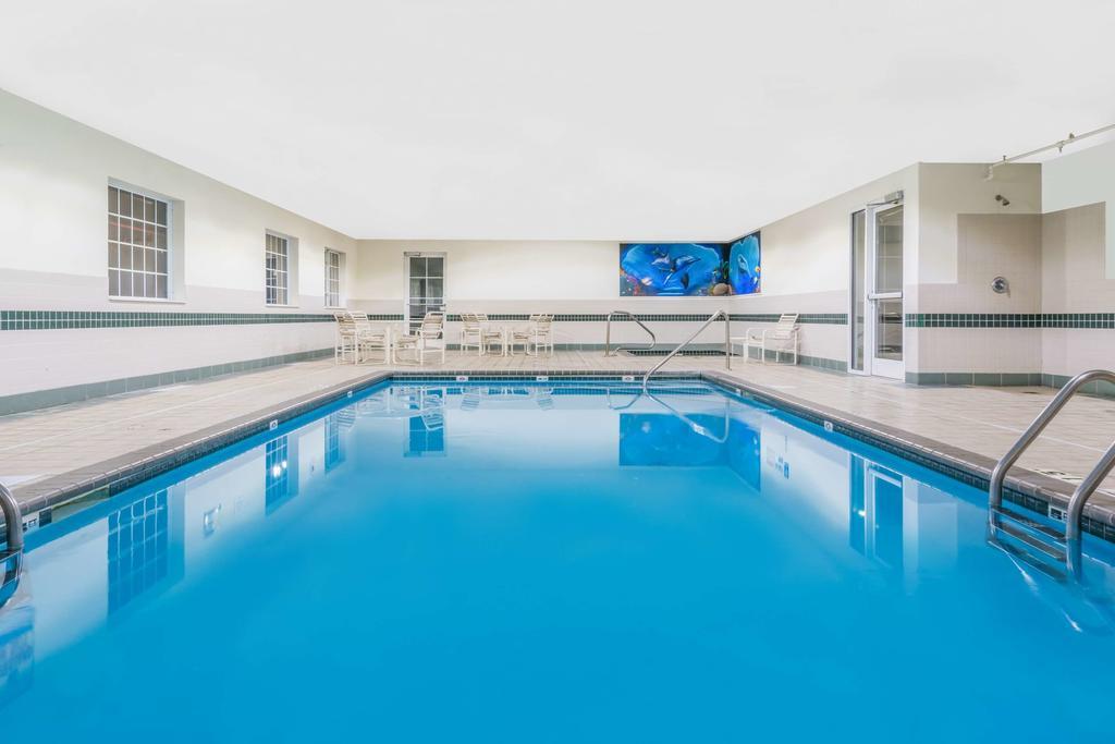 Fargo Airport Inn