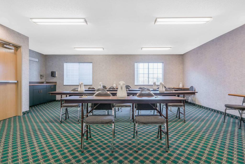 Fargo Airport Inn