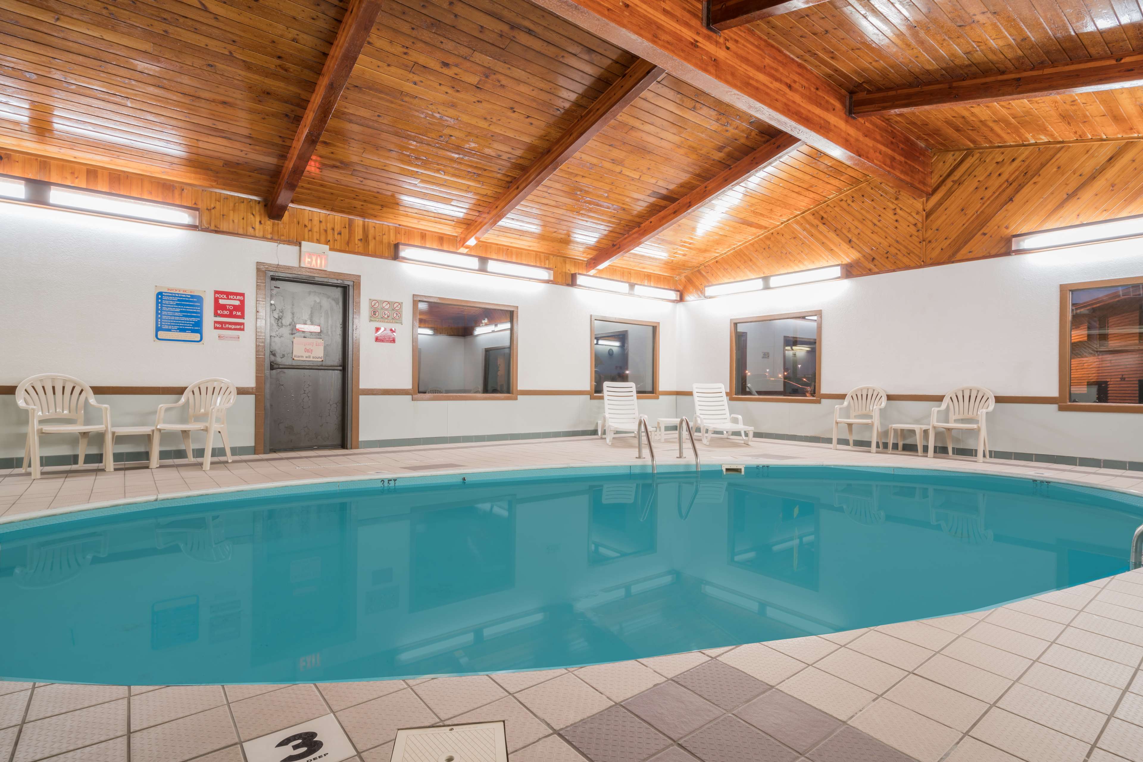 Bison Inn and Suites