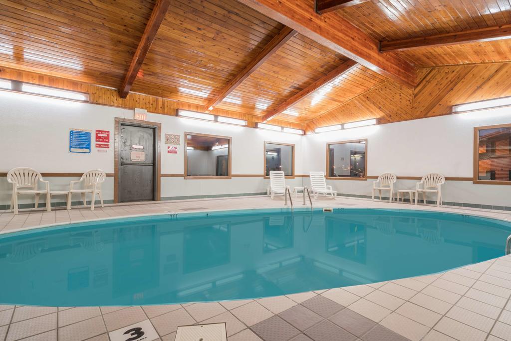 Bison Inn and Suites