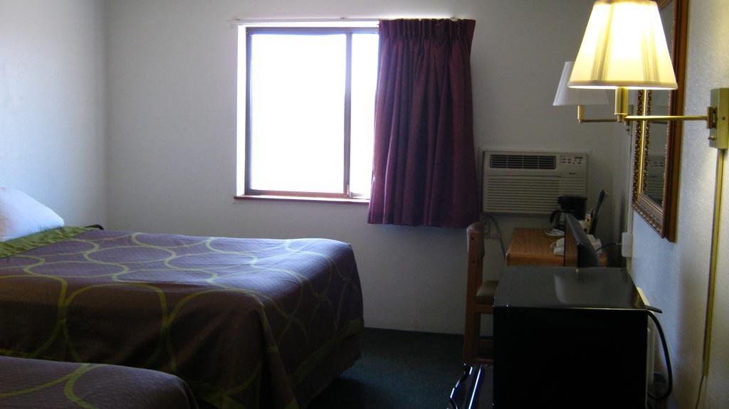 Bison Inn and Suites