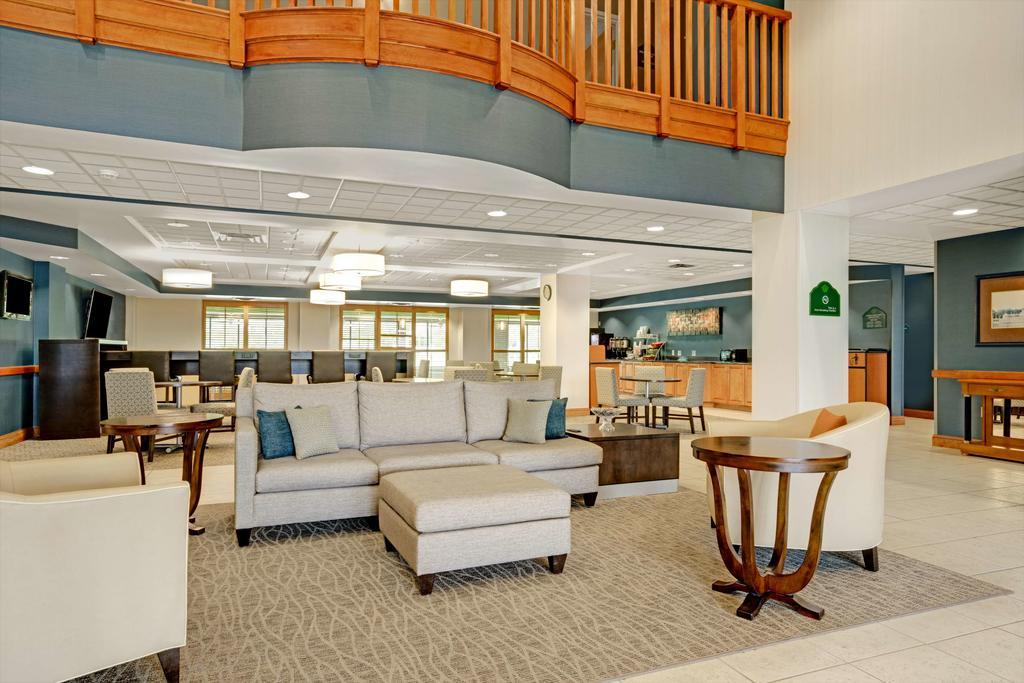 Wingate by Wyndham Fargo