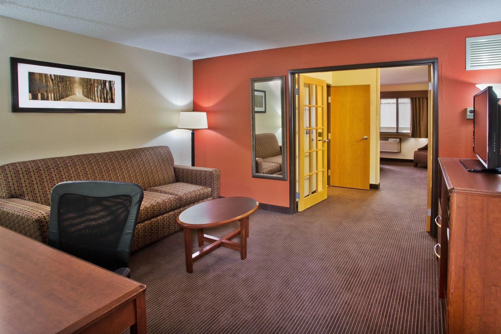AmericInn by Wyndham Grand Forks