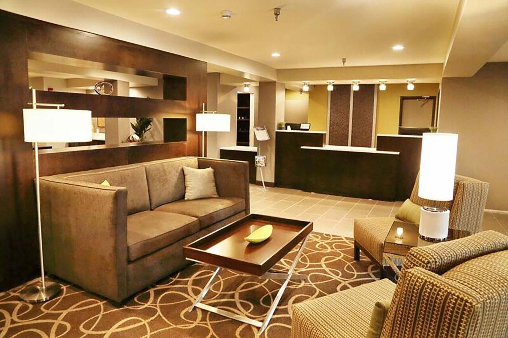 Best Western Harvest Inn & Suites