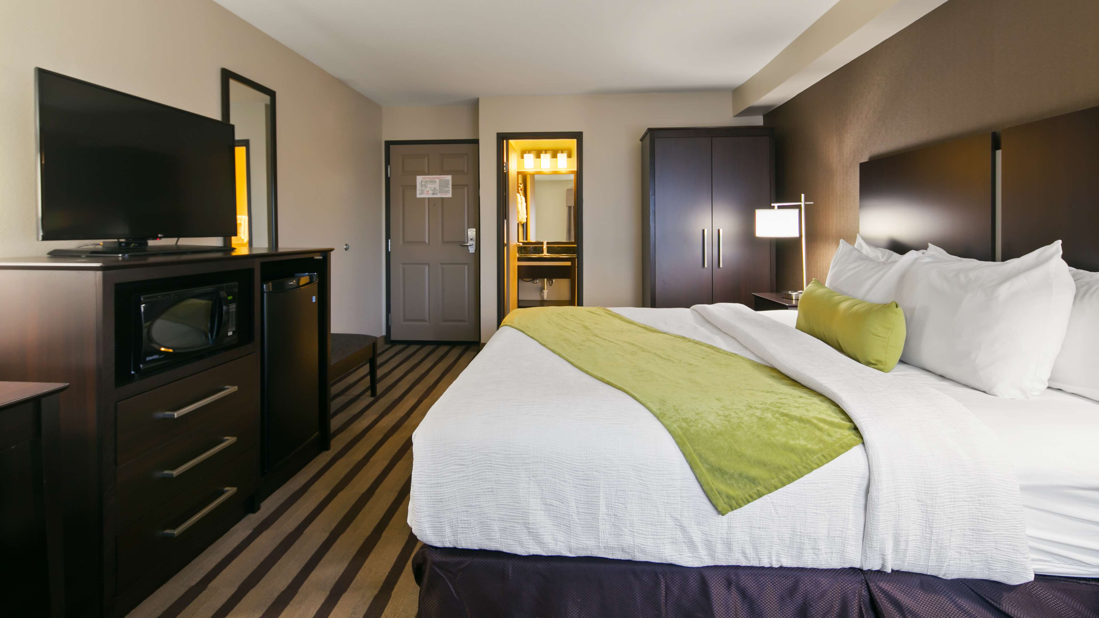 Best Western Harvest Inn & Suites