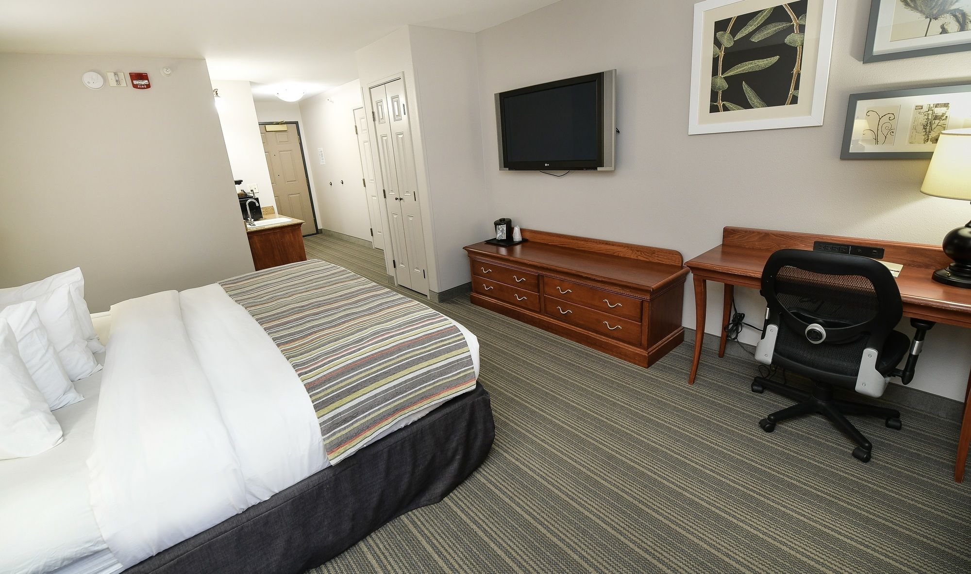 Country Inn & Suites by Radisson, Grand Forks, ND