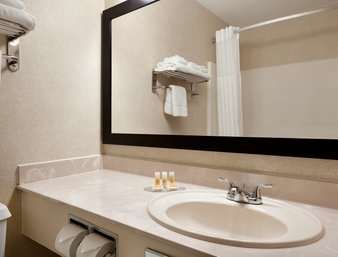 Days Inn by Wyndham Grand Forks Columbia Mall