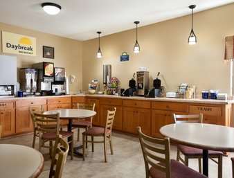 Days Inn by Wyndham Grand Forks Columbia Mall