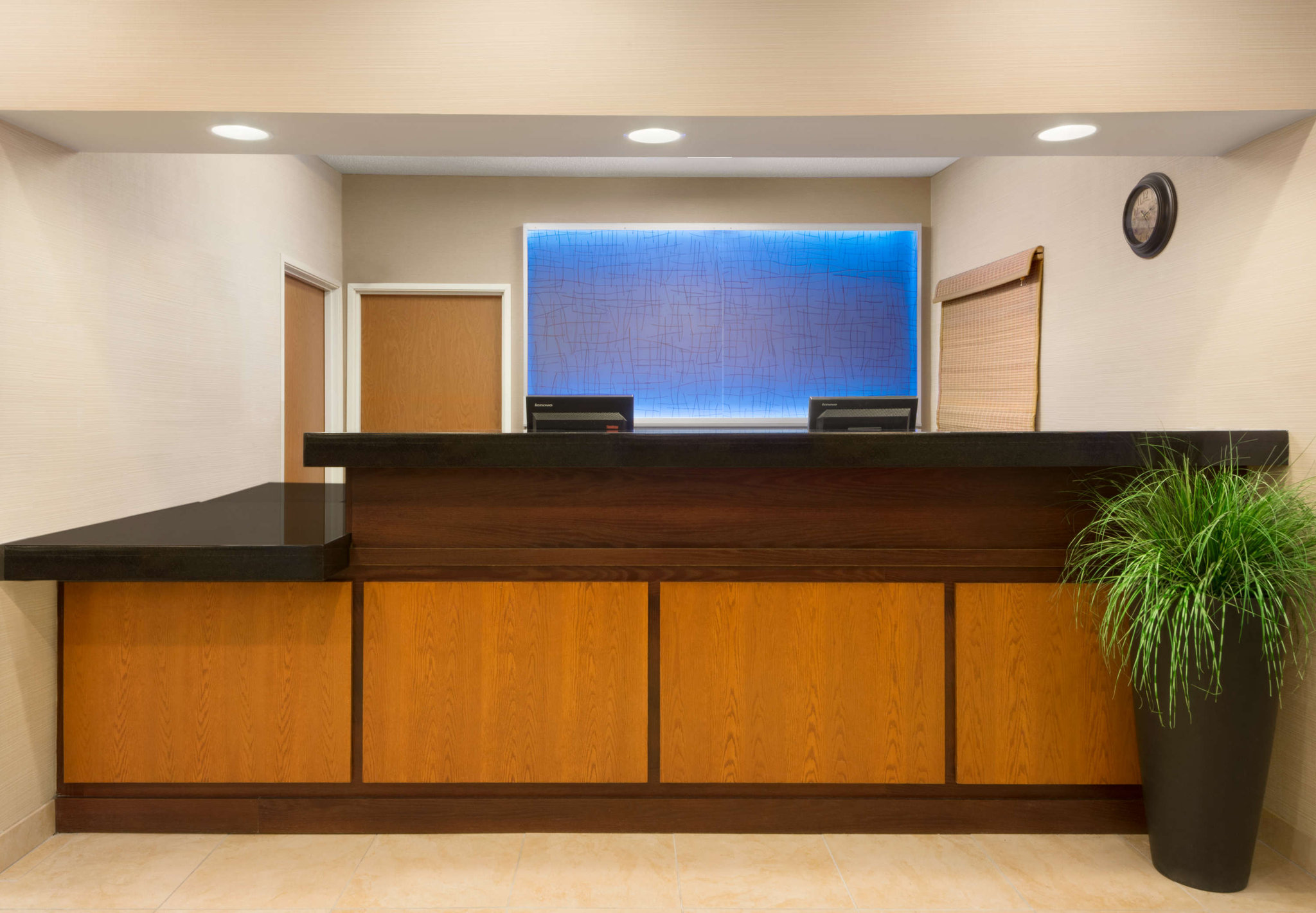 AmeriVu Inn & Suites - Grand Forks