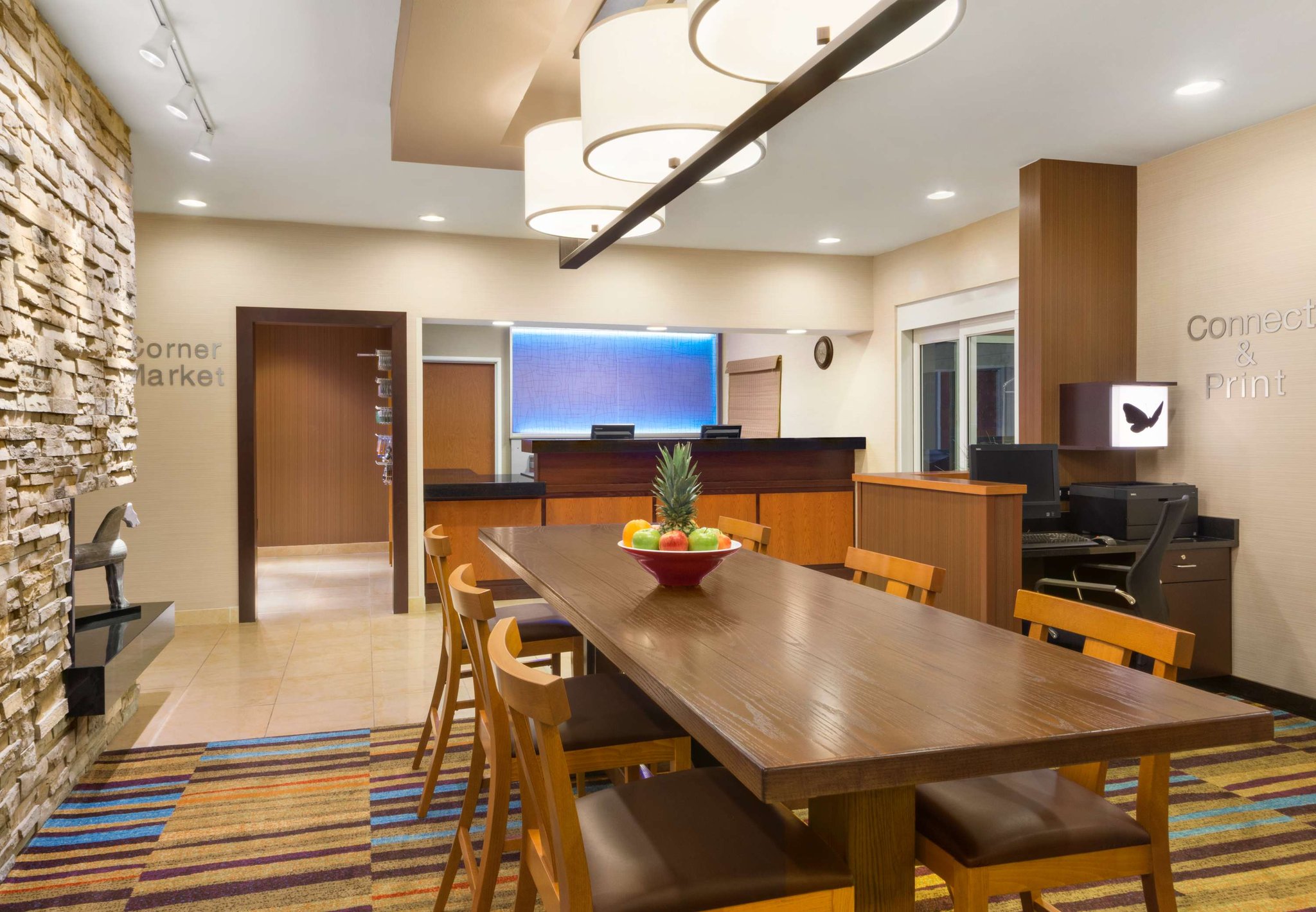 AmeriVu Inn & Suites - Grand Forks