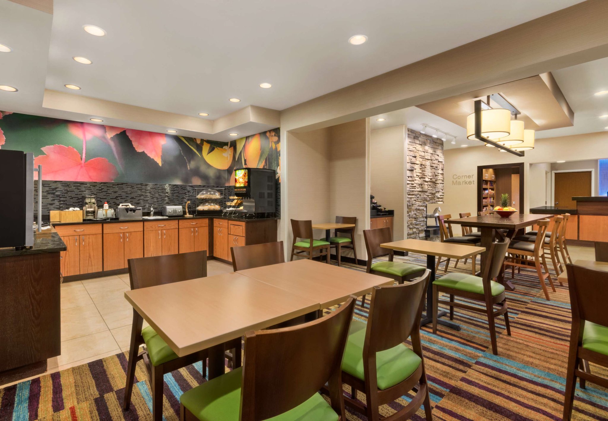 AmeriVu Inn & Suites - Grand Forks