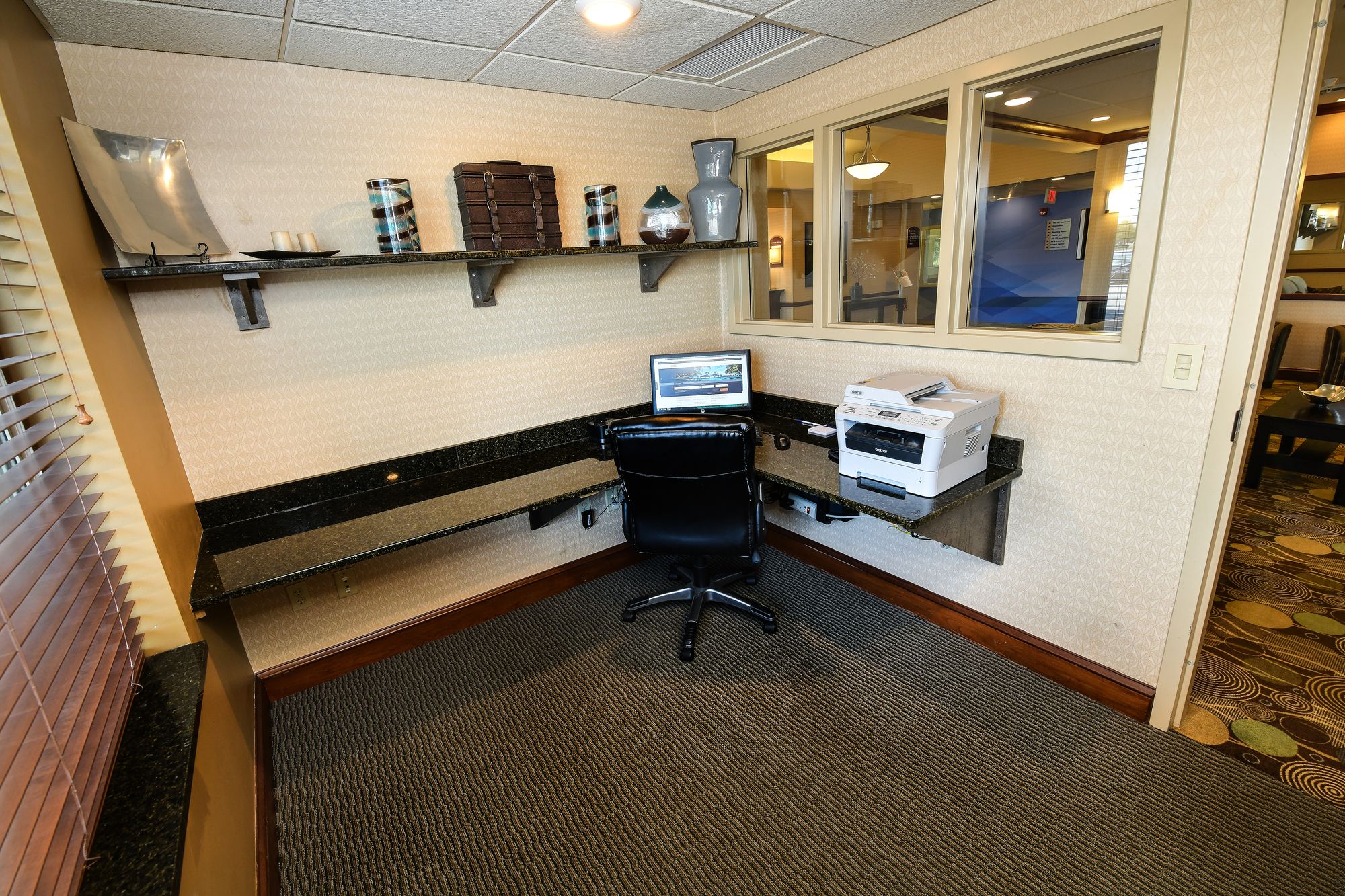 Holiday Inn Express & Suites Grand Forks