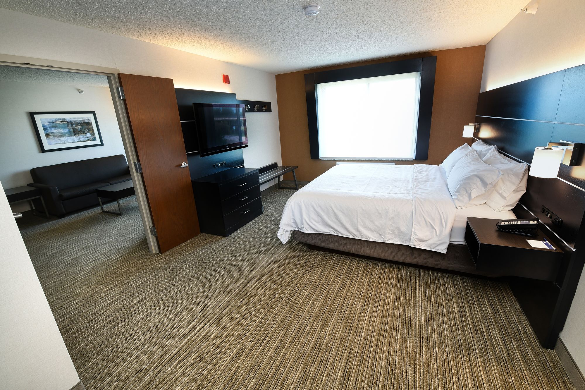 Holiday Inn Express & Suites Grand Forks