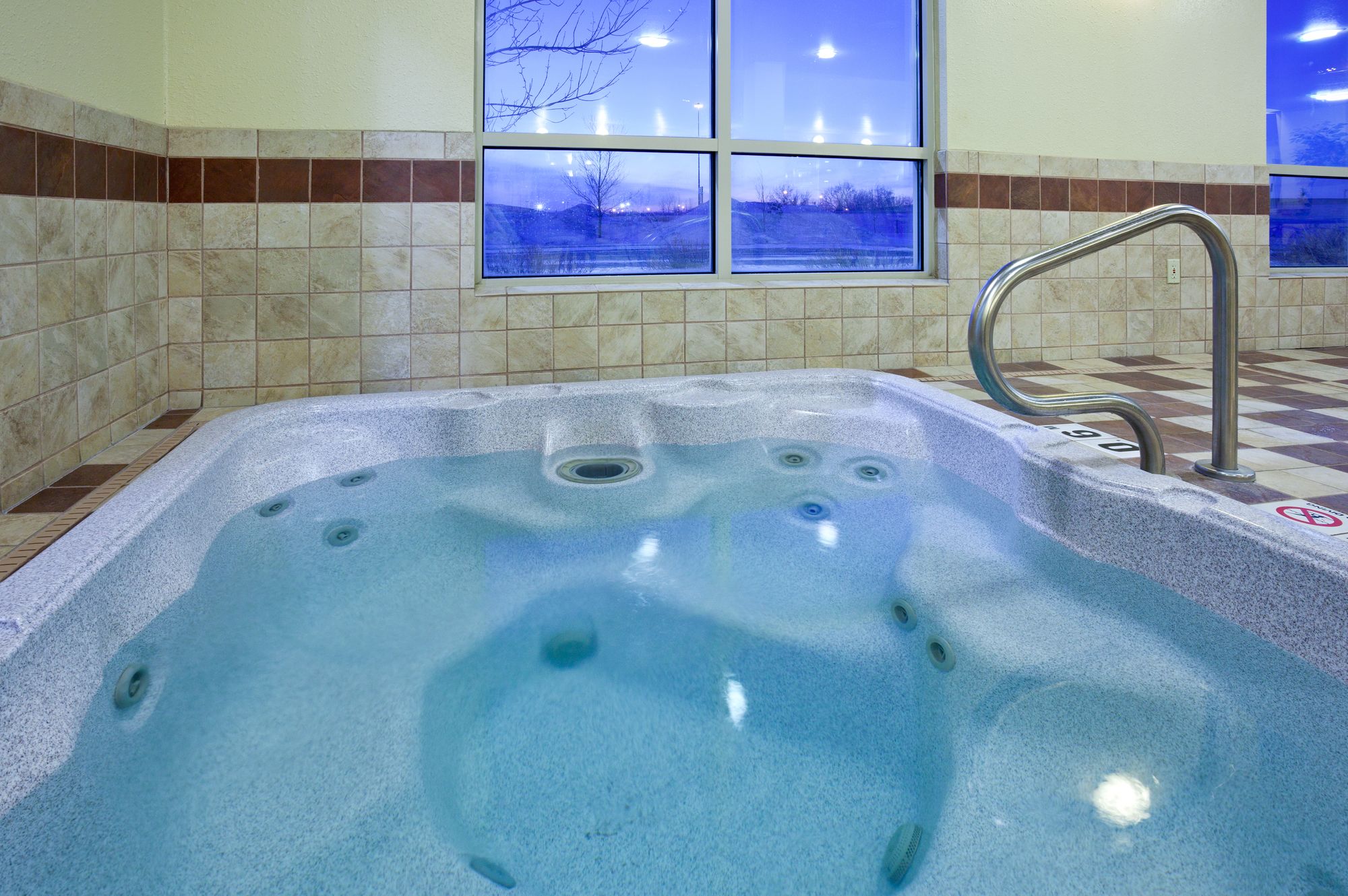 Holiday Inn Express & Suites Grand Forks