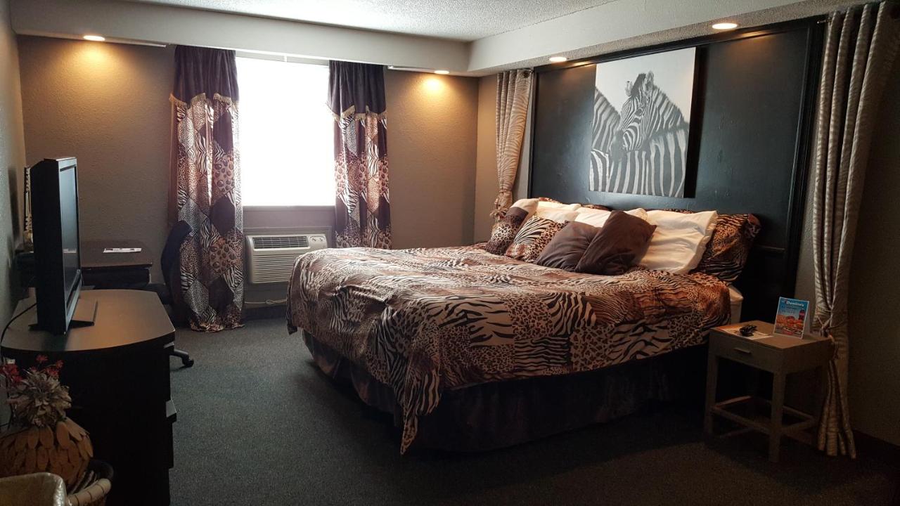 Knights Inn And Suites Grand Forks