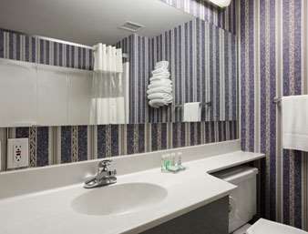 Travelodge by Wyndham Grand Forks