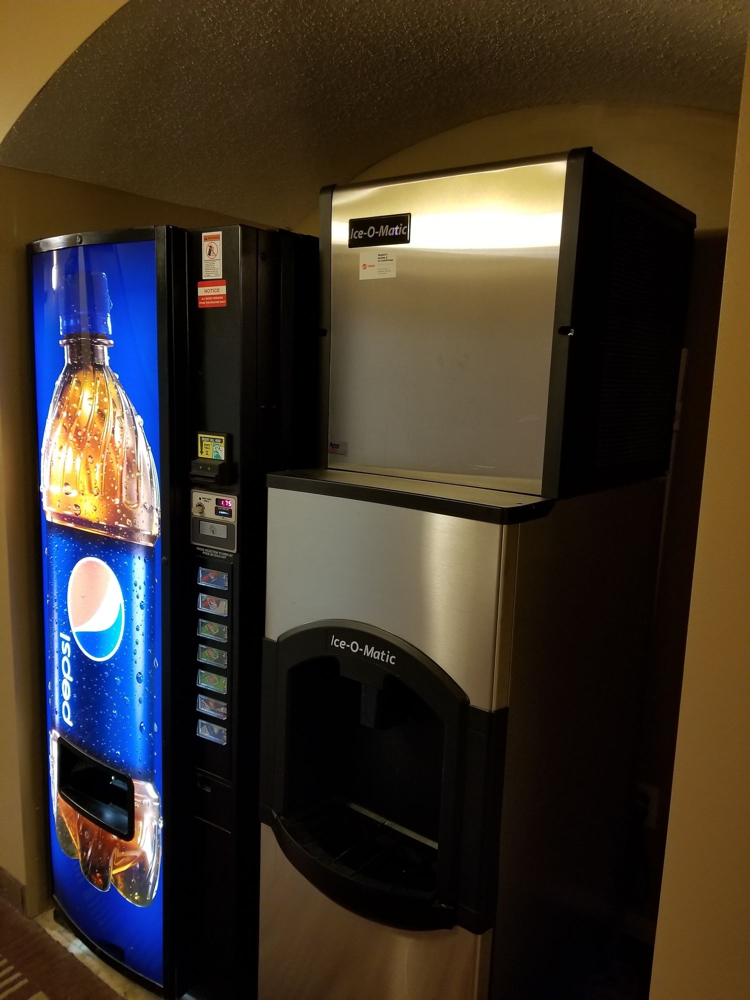 Econo Lodge Jamestown