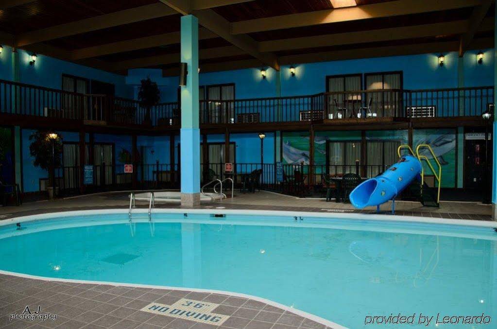 Gladstone Inn and Suites
