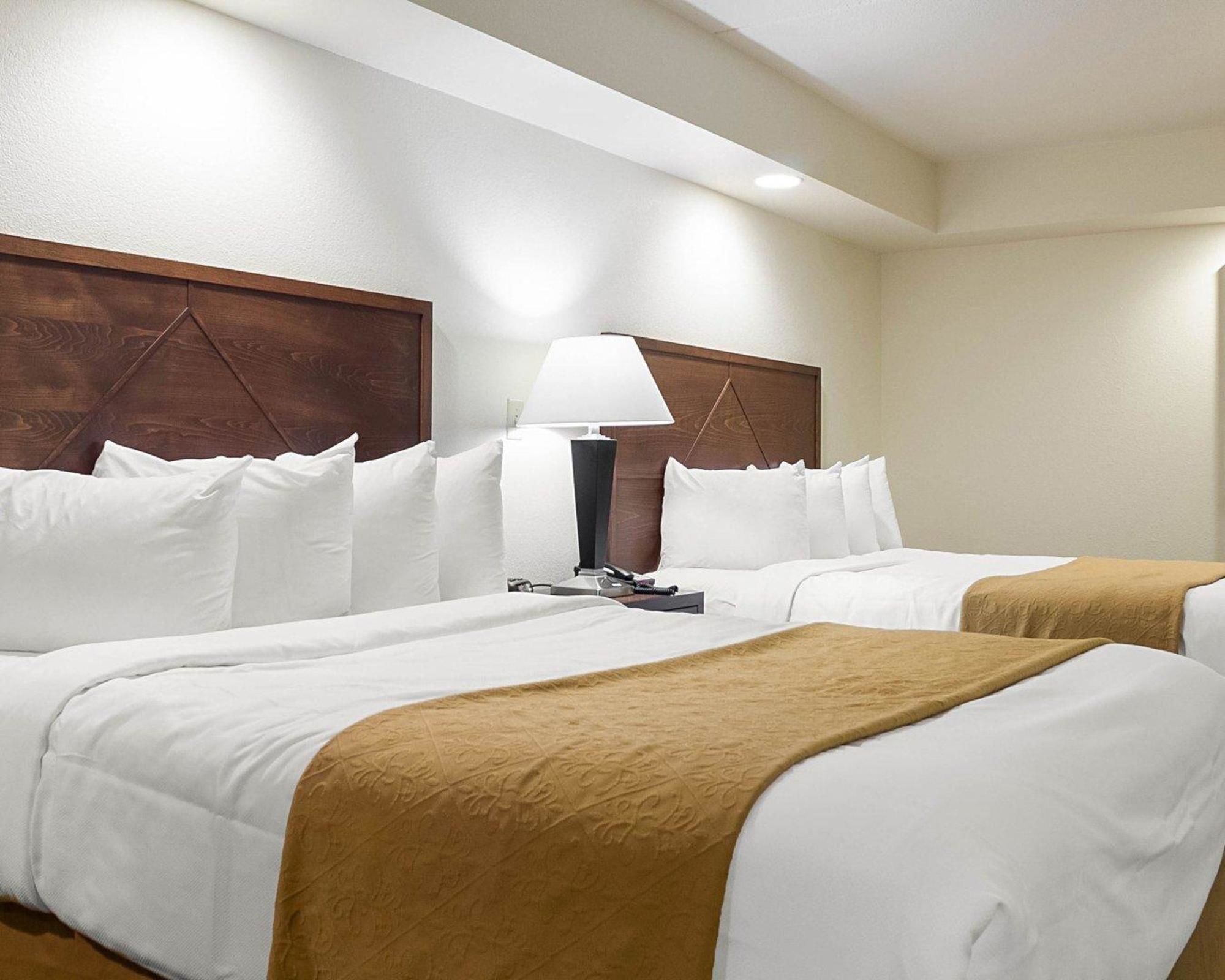 Baymont by Wyndham Jamestown Conference Center & Water Park