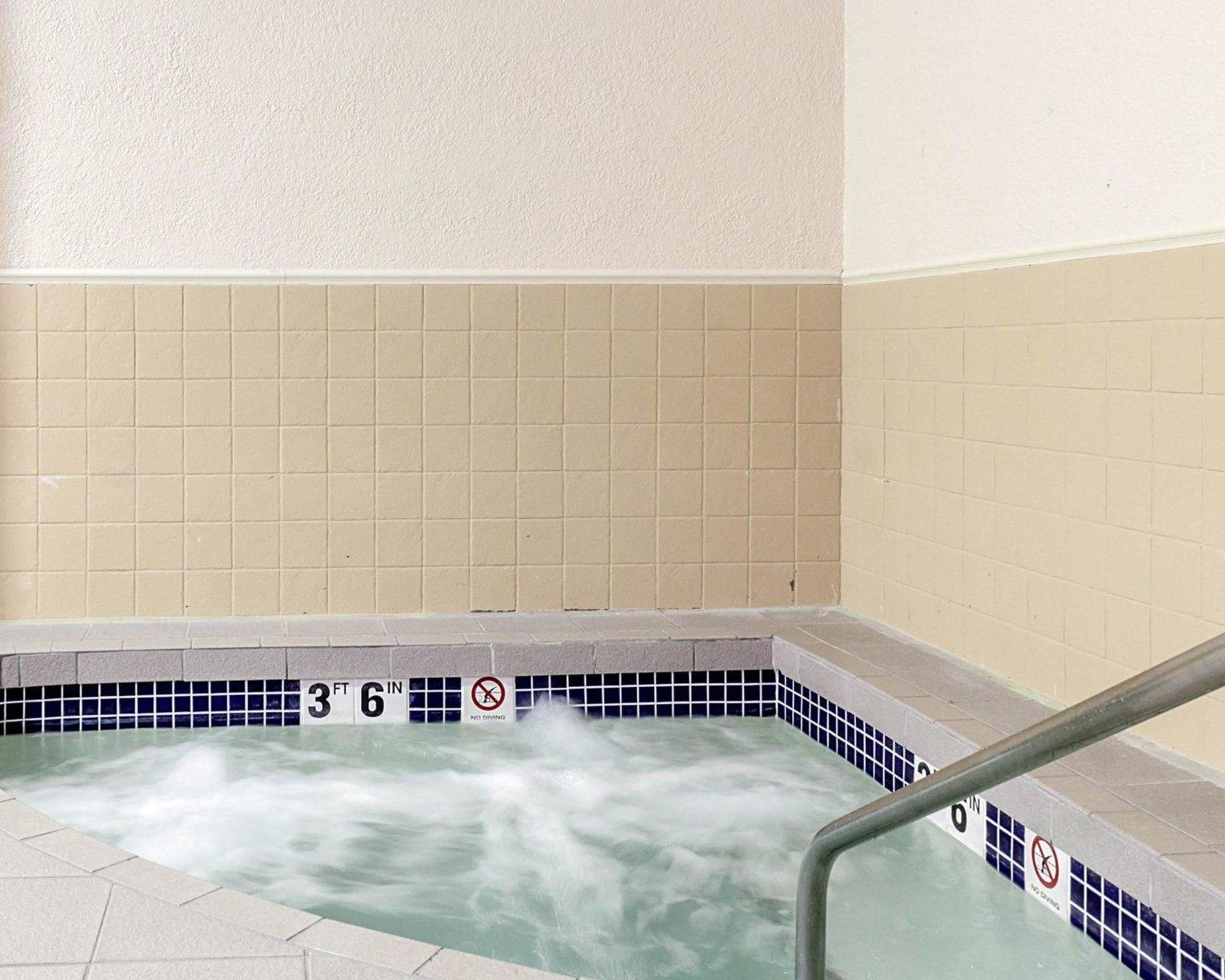 Baymont by Wyndham Jamestown Conference Center & Water Park