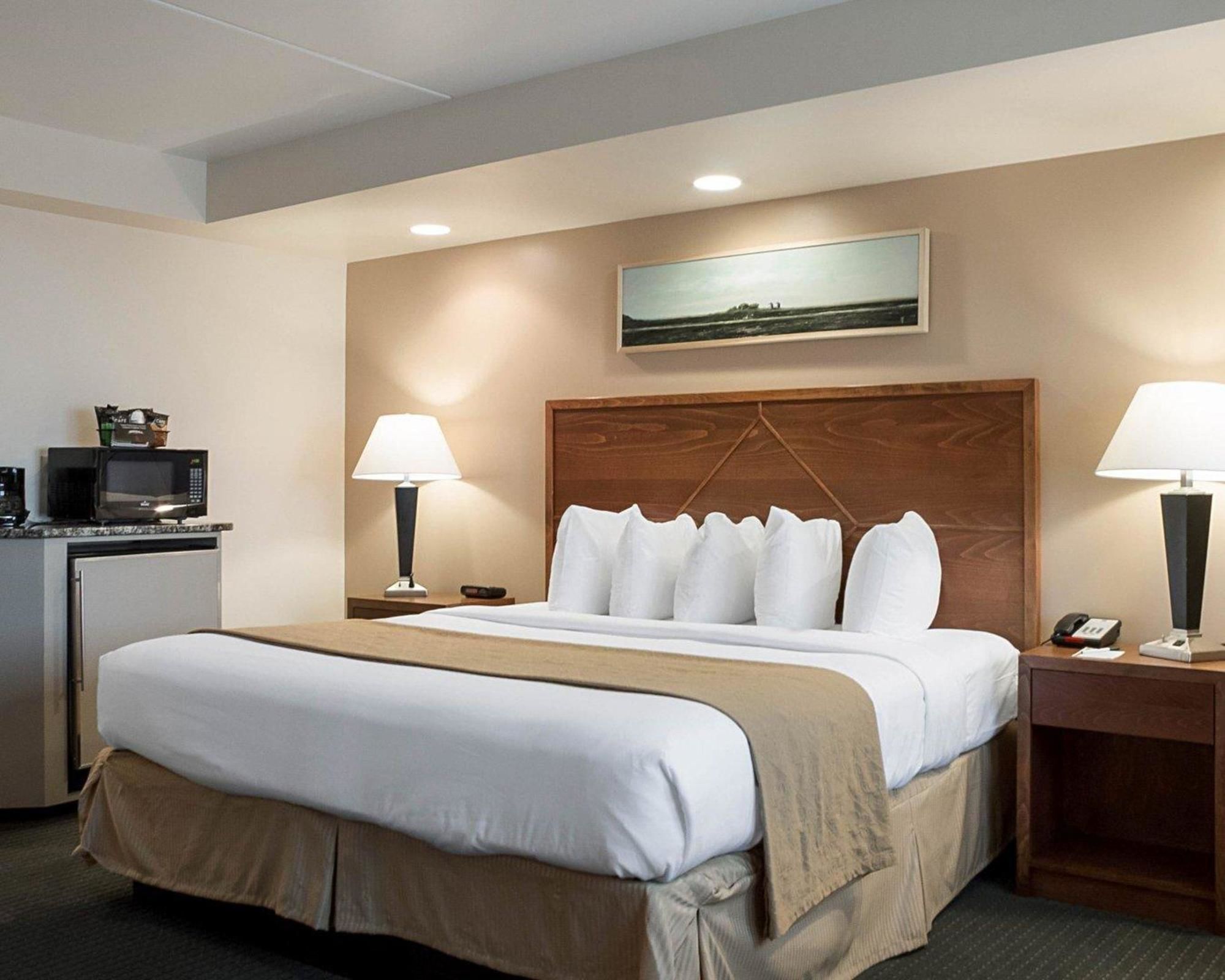 Baymont by Wyndham Jamestown Conference Center & Water Park