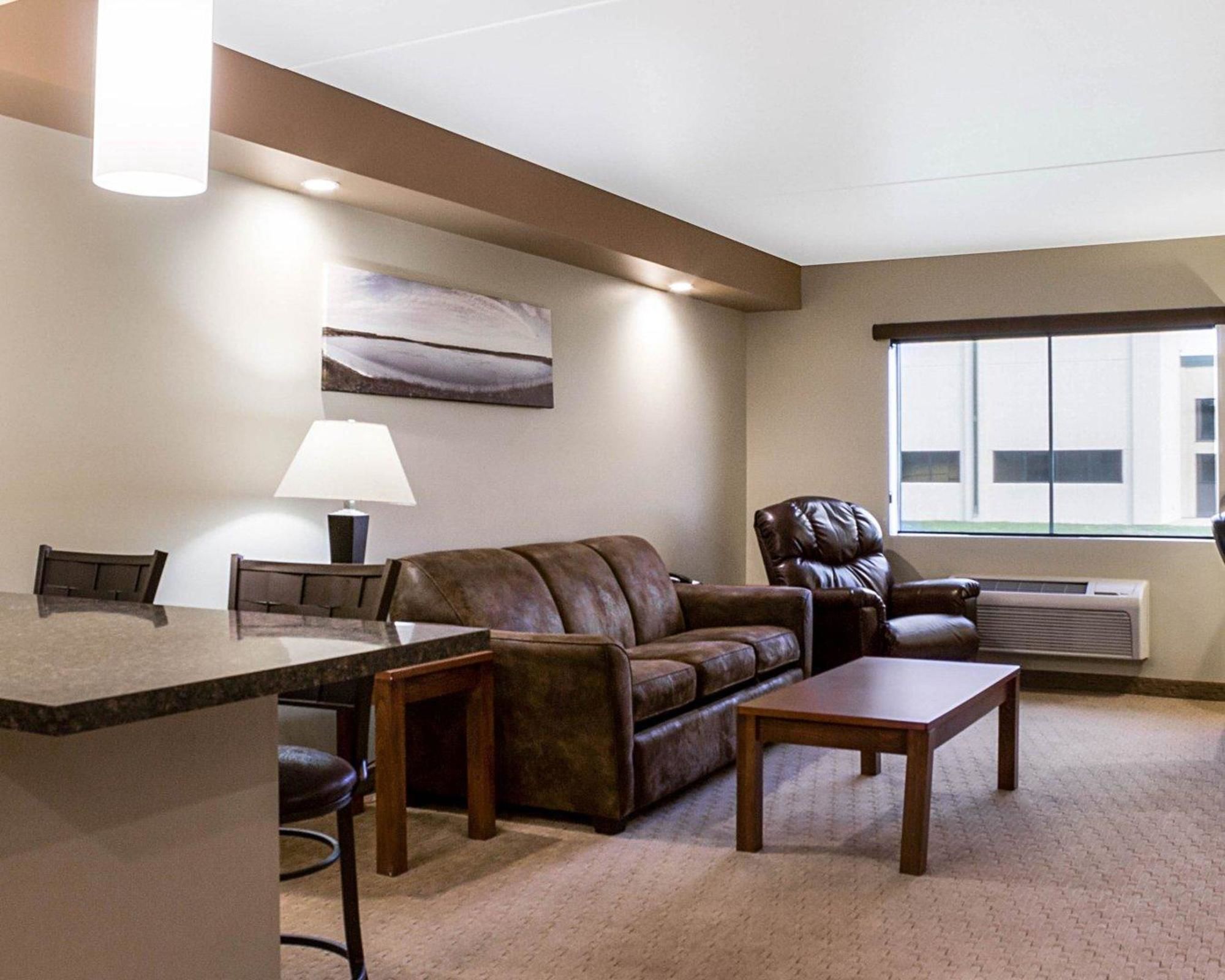 Baymont by Wyndham Jamestown Conference Center & Water Park