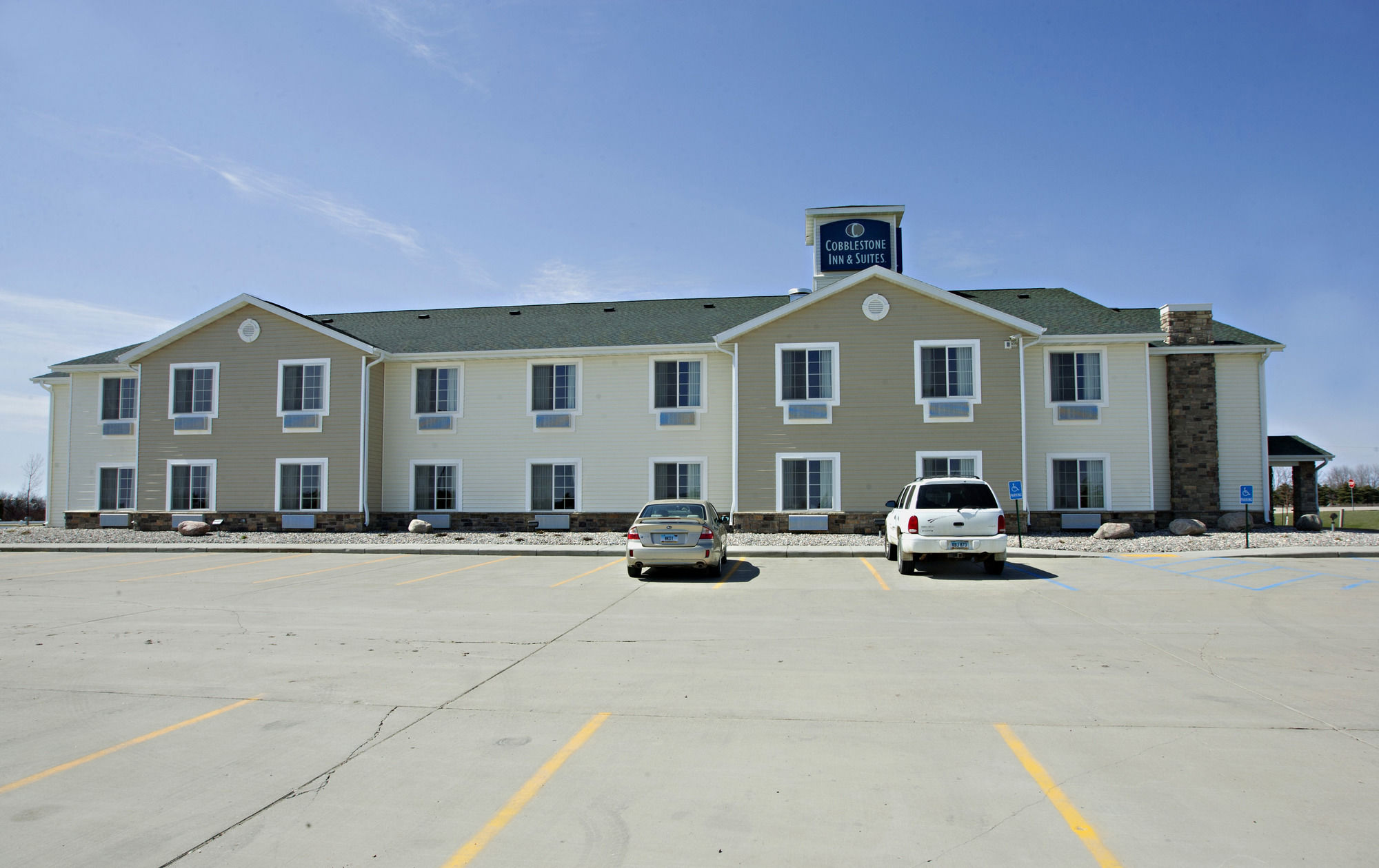 Cobblestone Inn & Suites in Langdon