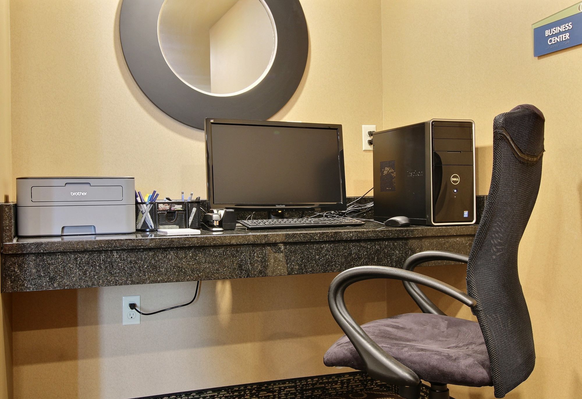 Cobblestone Inn & Suites - Linton