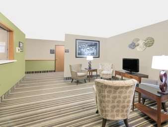 Super 8 by Wyndham Lisbon