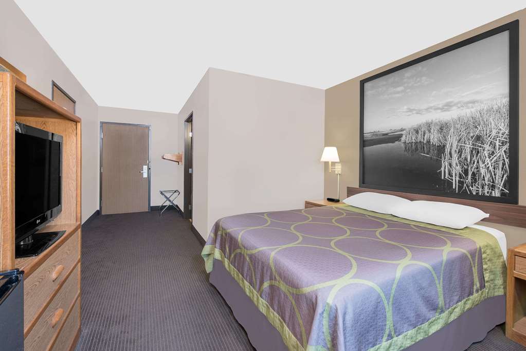 Super 8 by Wyndham Lisbon