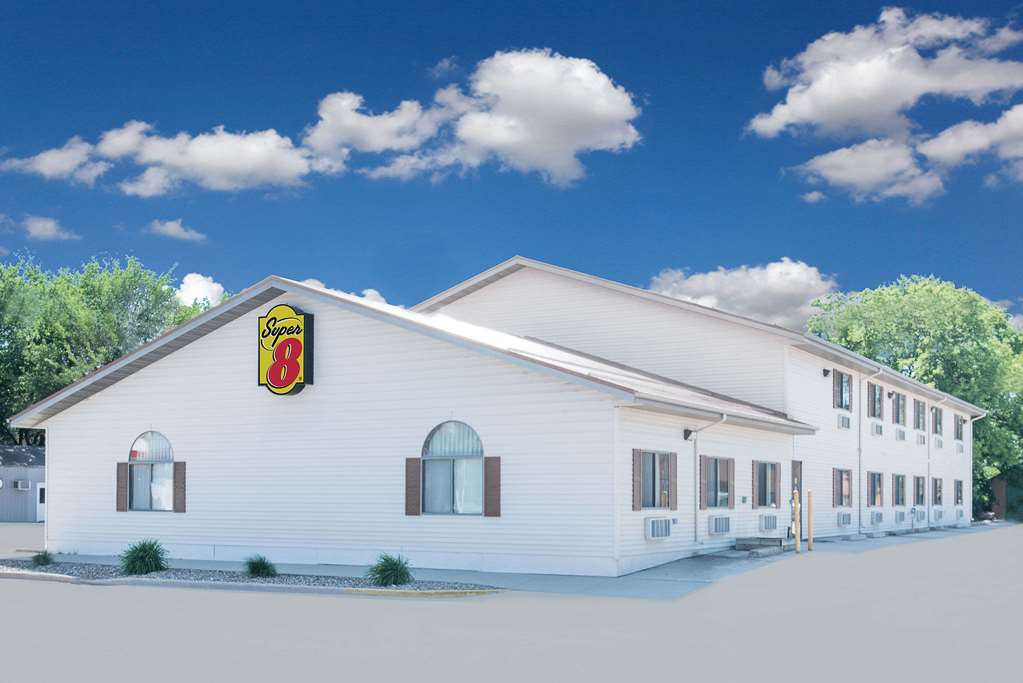 Super 8 by Wyndham Lisbon