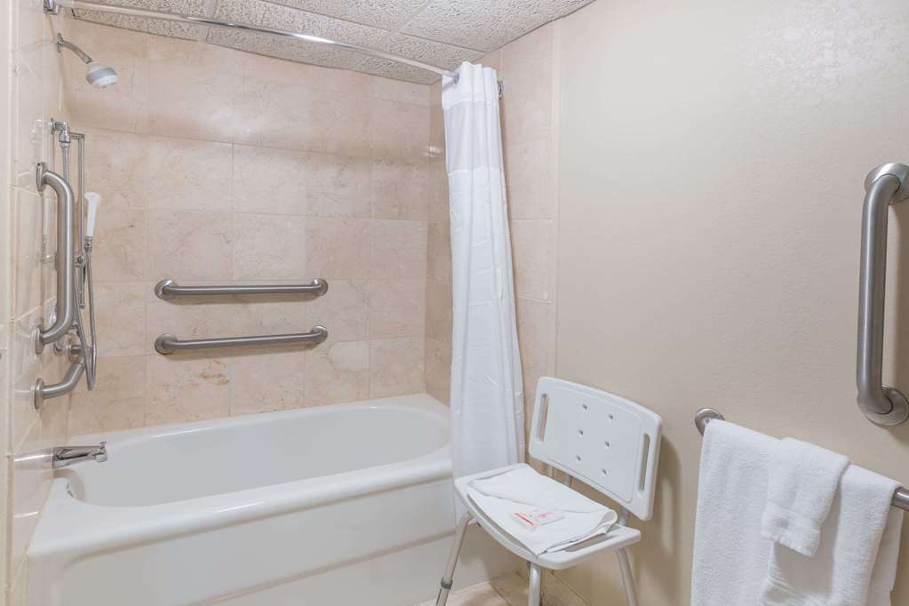 Baymont by Wyndham Mandan Bismarck Area