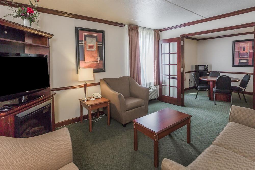 Baymont by Wyndham Mandan Bismarck Area