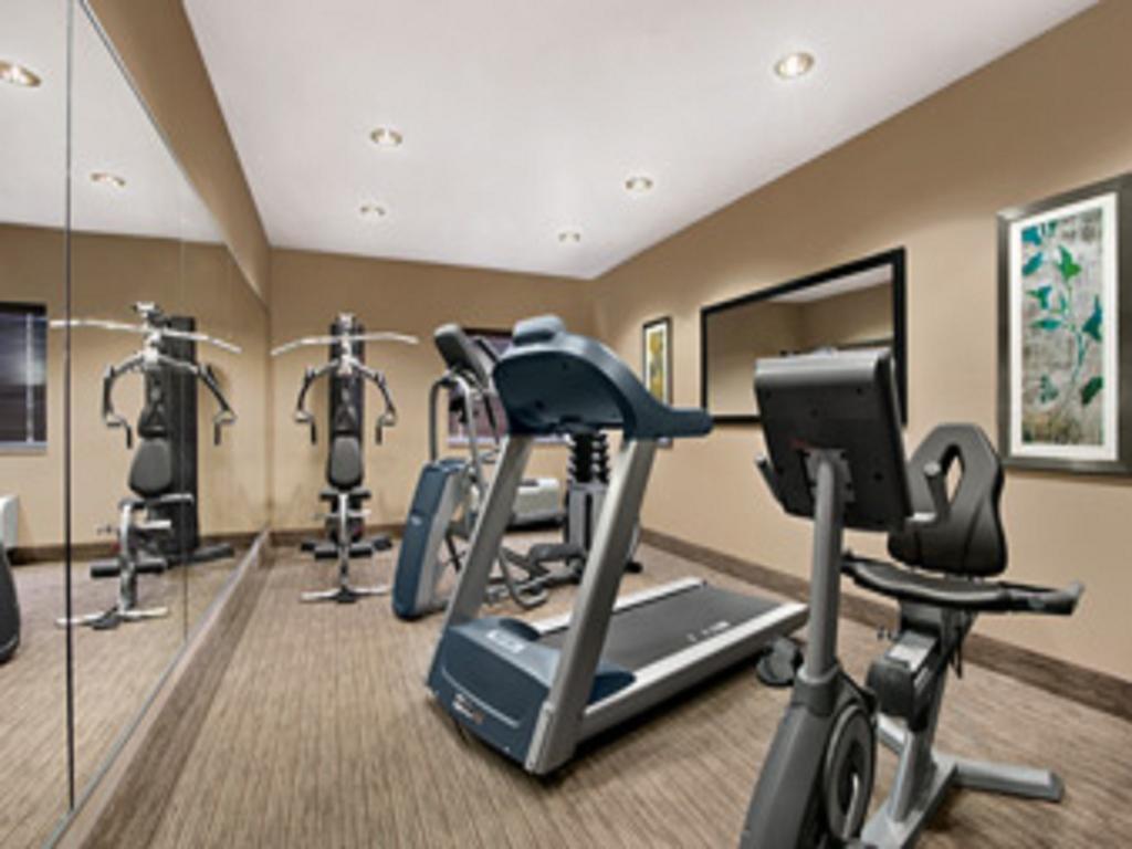 Baymont by Wyndham Minot